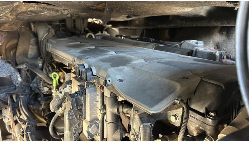 Ťahač MAN TGA 18.430 (BOITE MANUELLE / MANUAL GEARBOX): obrázok 13