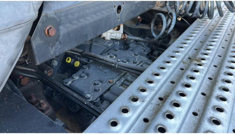 Ťahač MAN TGA 18.430 (BOITE MANUELLE / MANUAL GEARBOX): obrázok 14