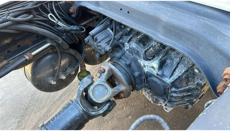 Ťahač MAN TGA 18.430 (BOITE MANUELLE / MANUAL GEARBOX): obrázok 17