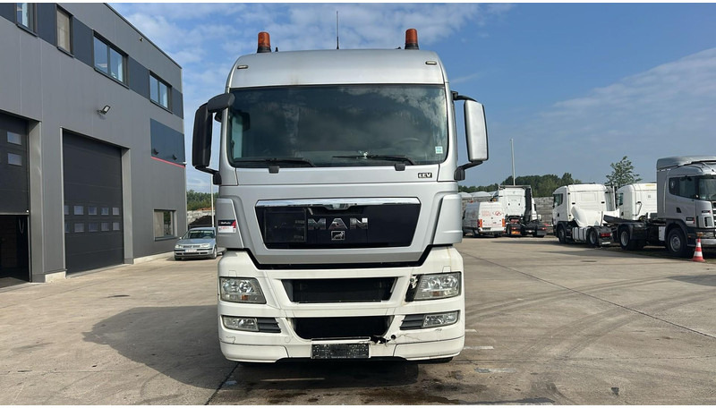 MAN TGX 18.400 (BE TRUCK / EURO 5 EEV / PTO / HYDRAULIC PUMP) - Ťahač: obrázok 3 MAN TGX 18.400 (BE TRUCK / EURO 5 EEV / PTO / HYDRAULIC PUMP) - Ťahač: obrázok 3