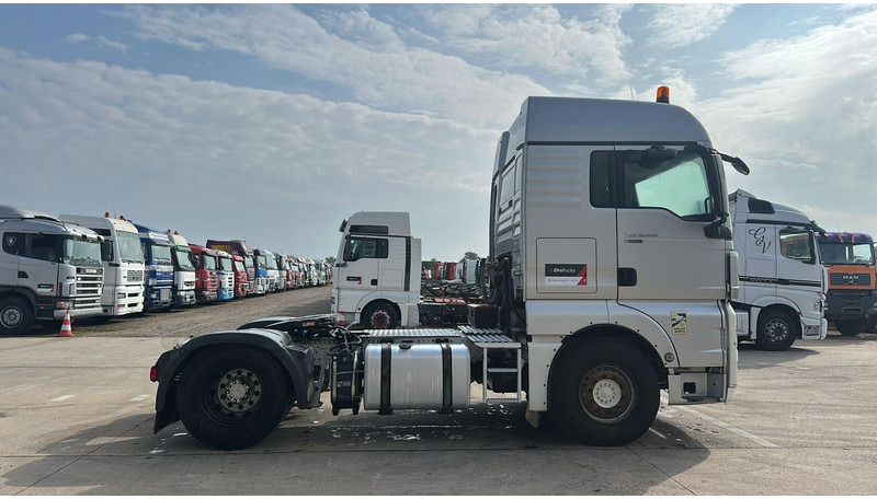 MAN TGX 18.400 (BE TRUCK / EURO 5 EEV / PTO / HYDRAULIC PUMP) - Ťahač: obrázok 4 MAN TGX 18.400 (BE TRUCK / EURO 5 EEV / PTO / HYDRAULIC PUMP) - Ťahač: obrázok 4