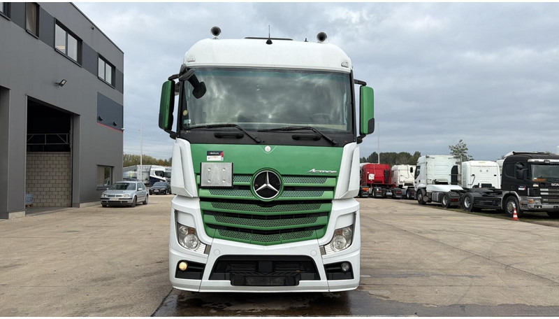 Mercedes-Benz Actros 1845 (GOOD CONDITION / PARFAIT ETAT / AIRCO / MP4) - Ťahač: obrázok 4 Mercedes-Benz Actros 1845 (GOOD CONDITION / PARFAIT ETAT / AIRCO / MP4) - Ťahač: obrázok 4
