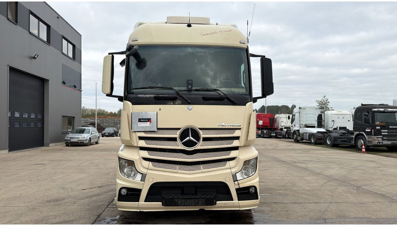Mercedes-Benz Actros 1845 (PERFECT CONDITION / EURO 5) - Ťahač: obrázok 3 Mercedes-Benz Actros 1845 (PERFECT CONDITION / EURO 5) - Ťahač: obrázok 3