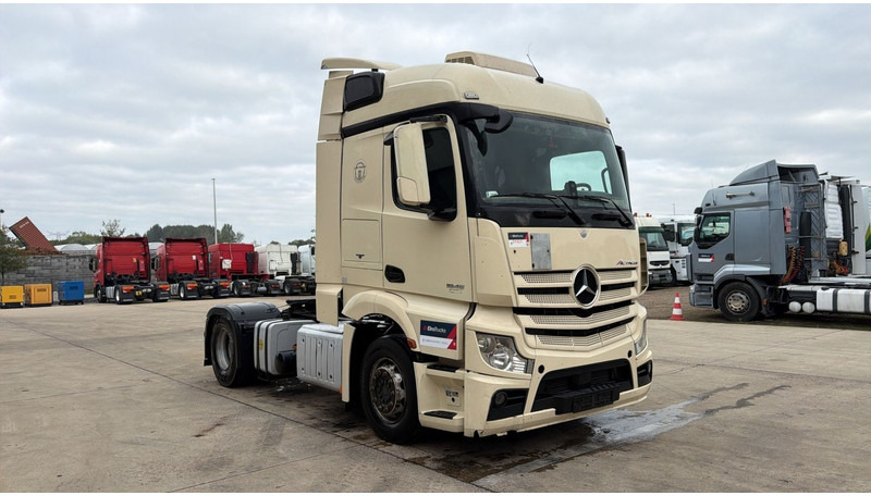 Mercedes-Benz Actros 1845 (PTO / PERFECT CONDITION / POMPE HYDRAULIQUE) - Ťahač: obrázok 2 Mercedes-Benz Actros 1845 (PTO / PERFECT CONDITION / POMPE HYDRAULIQUE) - Ťahač: obrázok 2
