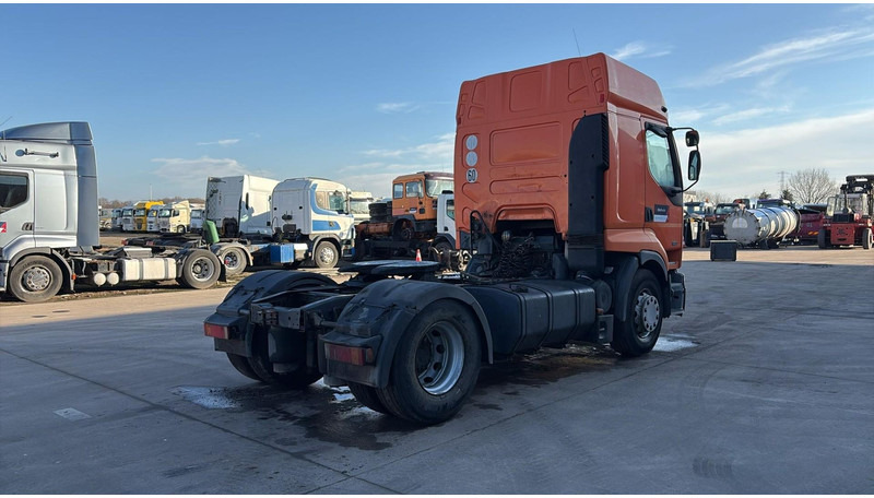 Renault Premium 420 (BOITE MANUELLE / MANUAL GEARBOX) - Ťahač: obrázok 4 Renault Premium 420 (BOITE MANUELLE / MANUAL GEARBOX) - Ťahač: obrázok 4