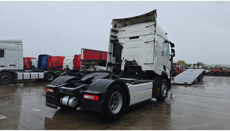 Renault T440 (BELGIAN TRUCK / ACC / FRIGO / NAVI / COLLISSION WARNING / LANE WARNING / 2 TANKS / LOW KM !!!!) - Ťahač: obrázok 4 Renault T440 (BELGIAN TRUCK / ACC / FRIGO / NAVI / COLLISSION WARNING / LANE WARNING / 2 TANKS / LOW KM !!!!) - Ťahač: obrázok 4