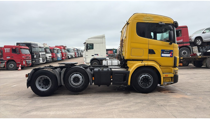 Scania 124-420 (6X2 / 8 TYRES / ORIGINAL TRACTOR UNIT / FRONT STEEL) - Ťahač: obrázok 4 Scania 124-420 (6X2 / 8 TYRES / ORIGINAL TRACTOR UNIT / FRONT STEEL) - Ťahač: obrázok 4