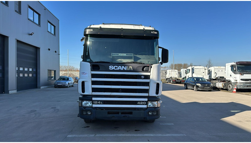 Scania 124-420 (MANUAL GEARBOX / BOITE MANUELLE) - Ťahač: obrázok 2 Scania 124-420 (MANUAL GEARBOX / BOITE MANUELLE) - Ťahač: obrázok 2