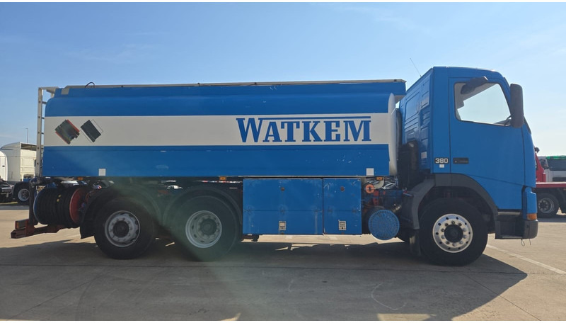 Volvo FH 12.380 (20.100 LITERS / PARFAIT ETAT / TOP CONDITION !!! / 6X2 / BOITE MANUELLE) - Cisternové vozidlo: obrázok 4 Volvo FH 12.380 (20.100 LITERS / PARFAIT ETAT / TOP CONDITION !!! / 6X2 / BOITE MANUELLE) - Cisternové vozidlo: obrázok 4