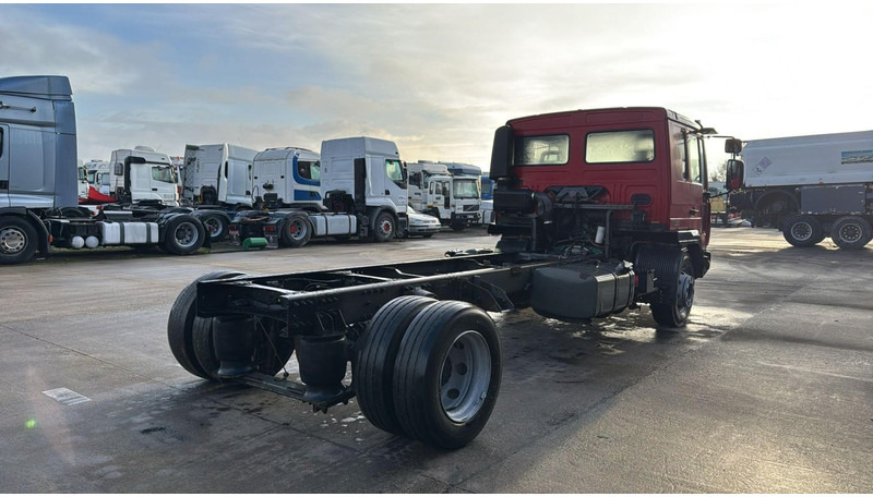 Volvo FL 220 (MANUAL GEARBOX / BOITE MANUELLE) - Podvozek s kabinou: obrázok 4 Volvo FL 220 (MANUAL GEARBOX / BOITE MANUELLE) - Podvozek s kabinou: obrázok 4