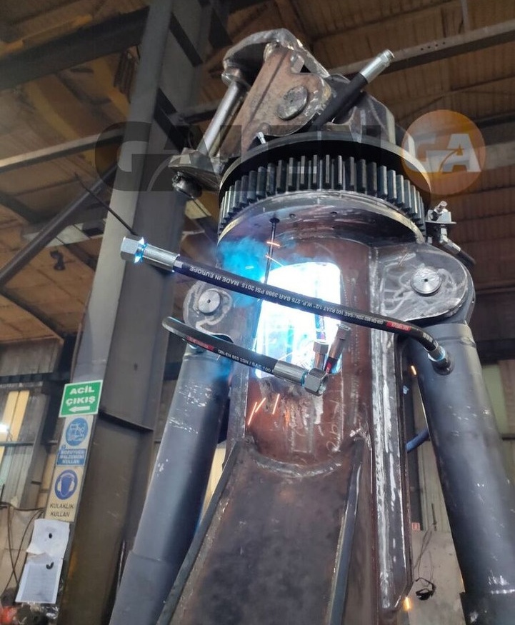 Galen CLAMSHELL BUCKET LIEBHERR A944 - Dvojčeľusťový drapák: obrázok 1 Galen CLAMSHELL BUCKET LIEBHERR A944 - Dvojčeľusťový drapák: obrázok 1