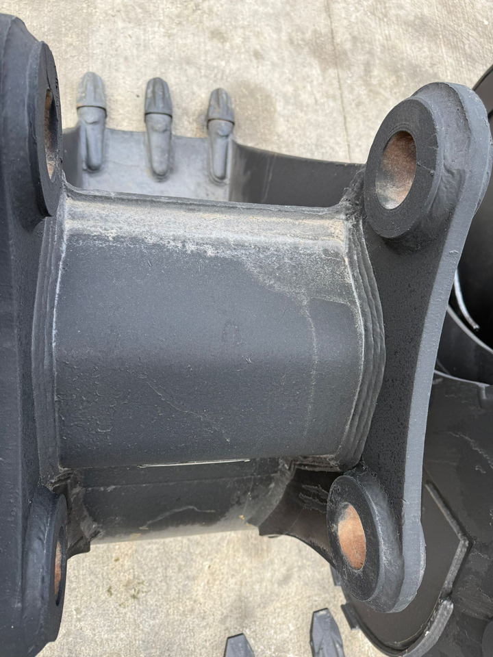 Komatsu PC200 - Lyžica pre rýpadlo pre Stavebné stroje: obrázok 1 Komatsu PC200 - Lyžica pre rýpadlo pre Stavebné stroje: obrázok 1