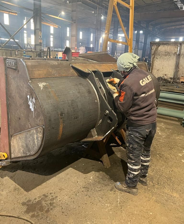 Komatsu WA430 - Nakladacia lyžica: obrázok 1 Komatsu WA430 - Nakladacia lyžica: obrázok 1