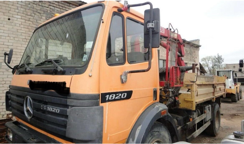 Mercedes-Benz 1820 - Sklápač, Auto s hydraulickou rukou: obrázok 2 Mercedes-Benz 1820 - Sklápač, Auto s hydraulickou rukou: obrázok 2