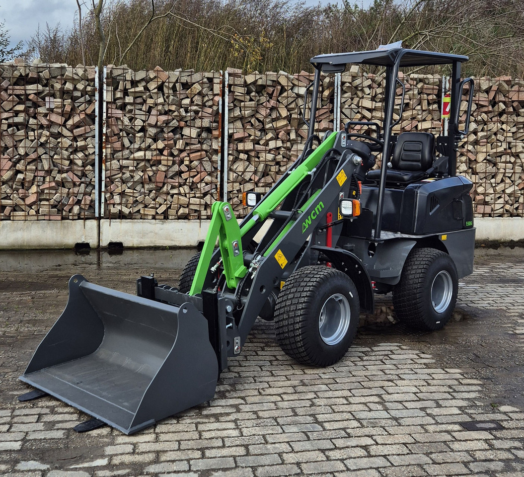 WCM-606 - Kolesový nakladač: obrázok 2 WCM-606 - Kolesový nakladač: obrázok 2