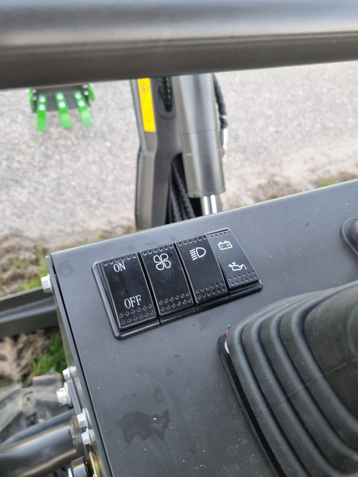 Mini rýpadlo WCM CTX 8010 Diesel: obrázok 20