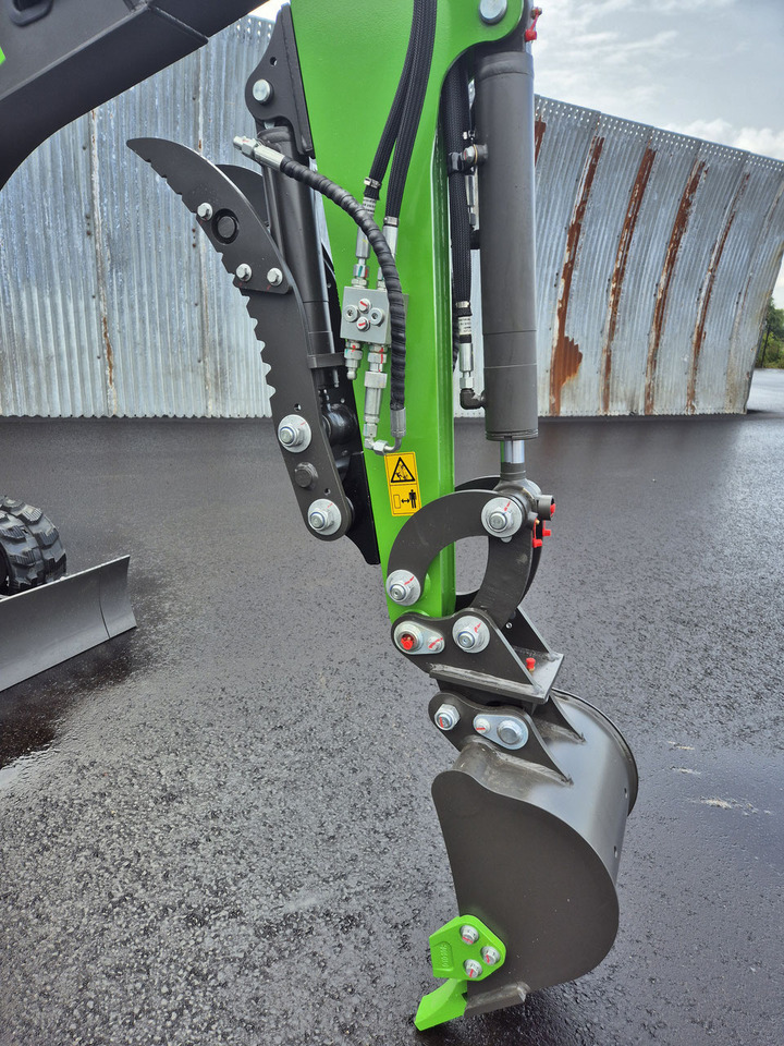 Mini rýpadlo WCM CTX 8010L Servo Diesel: obrázok 8 Mini rýpadlo WCM CTX 8010L Servo Diesel: obrázok 8