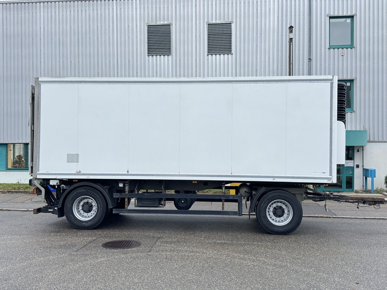 Príves chladírenské ROHR RAK/18 TK Tiefkühl MAXIMA 1000 Türen LBW 2t BPW: obrázok 6 Príves chladírenské ROHR RAK/18 TK Tiefkühl MAXIMA 1000 Türen LBW 2t BPW: obrázok 6