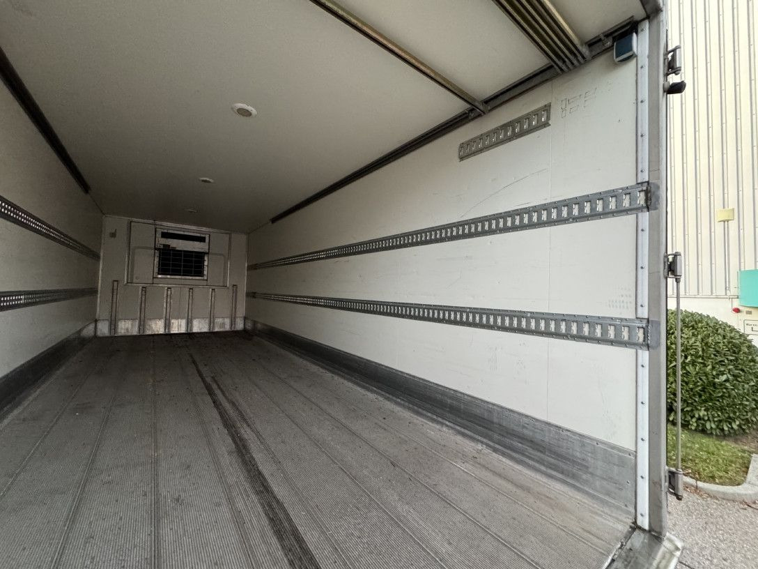 Príves chladírenské ROHR RAK/18 TK Tiefkühl MAXIMA 1000 Türen LBW 2t BPW: obrázok 14 Príves chladírenské ROHR RAK/18 TK Tiefkühl MAXIMA 1000 Türen LBW 2t BPW: obrázok 14