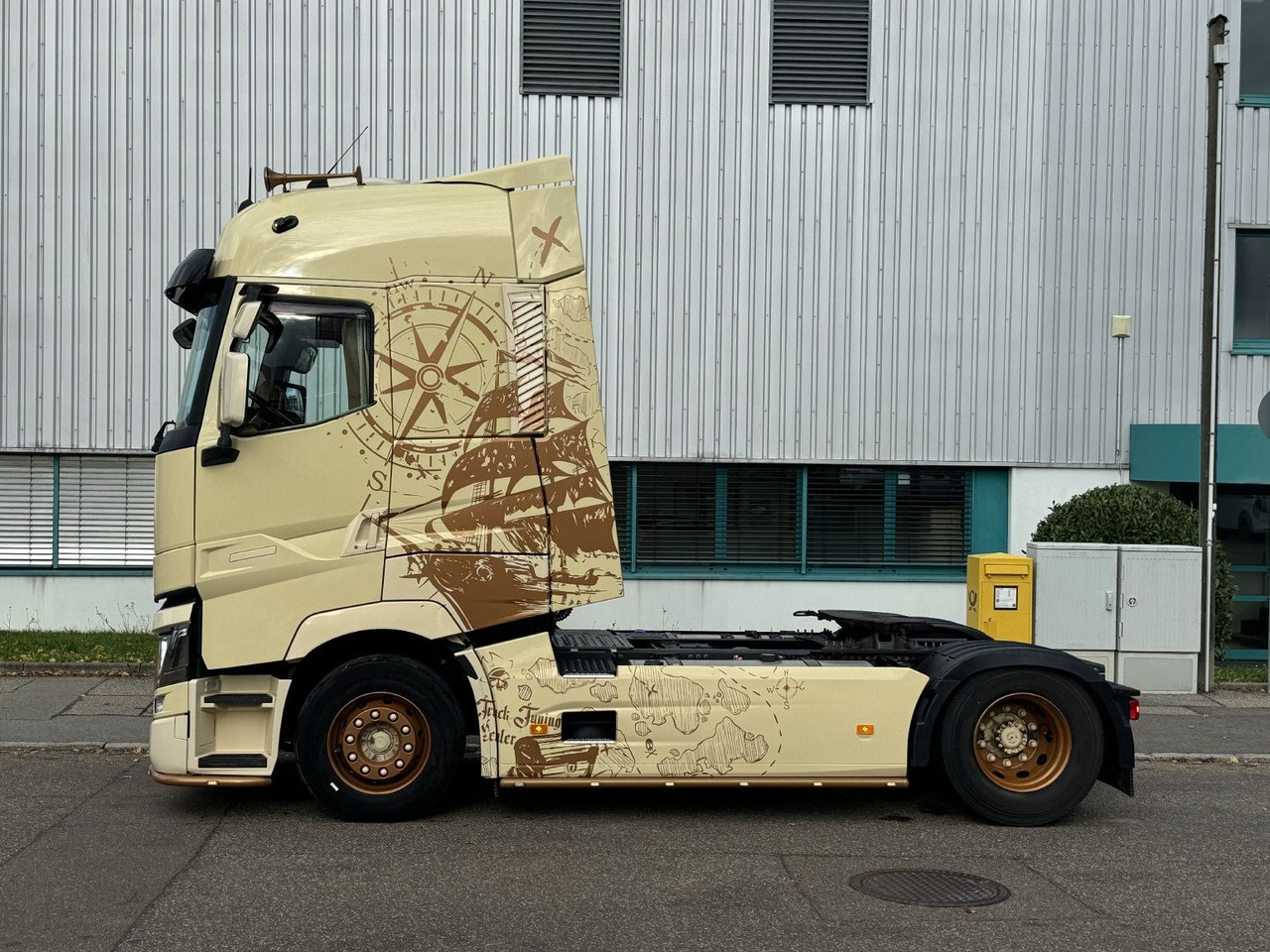 Renault T520 HIGHCAB TTC-Umbau 2-Tanks Retarder Standkli - Ťahač: obrázok 5 Renault T520 HIGHCAB TTC-Umbau 2-Tanks Retarder Standkli - Ťahač: obrázok 5