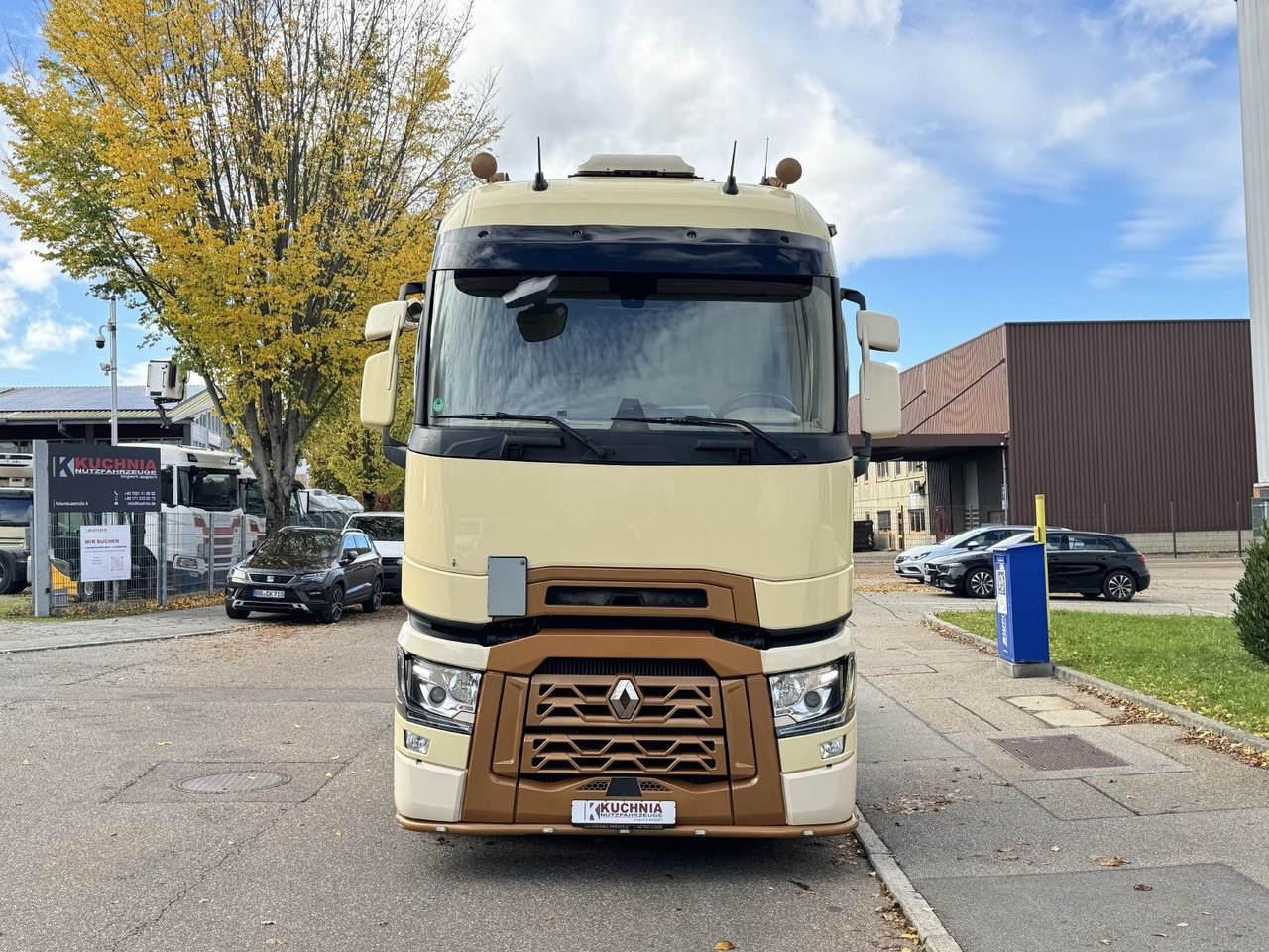 Renault T520 HIGHCAB TTC-Umbau 2-Tanks Retarder Standkli - Ťahač: obrázok 3 Renault T520 HIGHCAB TTC-Umbau 2-Tanks Retarder Standkli - Ťahač: obrázok 3