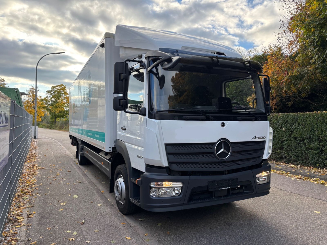 Mercedes-Benz Atego III 1227L, Euro-6, 2xAHK, Klima, Abbiegeas - Skříňový nákladní auto: obrázok 3 Mercedes-Benz Atego III 1227L, Euro-6, 2xAHK, Klima, Abbiegeas - Skříňový nákladní auto: obrázok 3