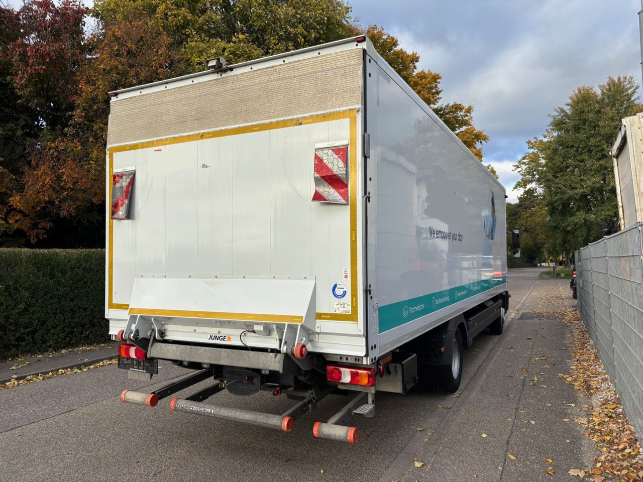 Mercedes-Benz Atego III 1227L, Euro-6, 2xAHK, Klima, Abbiegeas - Skříňový nákladní auto: obrázok 4 Mercedes-Benz Atego III 1227L, Euro-6, 2xAHK, Klima, Abbiegeas - Skříňový nákladní auto: obrázok 4