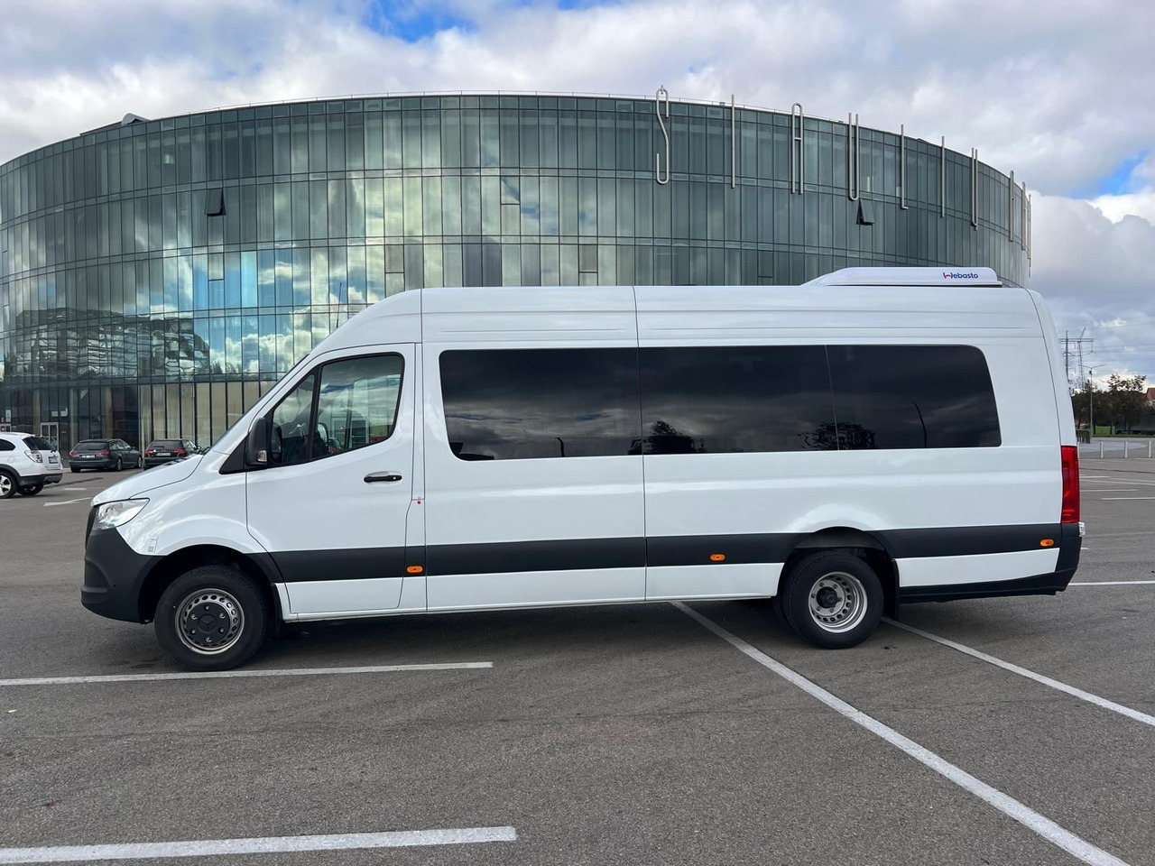 Mercedes-Benz Sprinter 517 Komfort XL, 21 SS - Minibus, Mikrobus: obrázok 4 Mercedes-Benz Sprinter 517 Komfort XL, 21 SS - Minibus, Mikrobus: obrázok 4