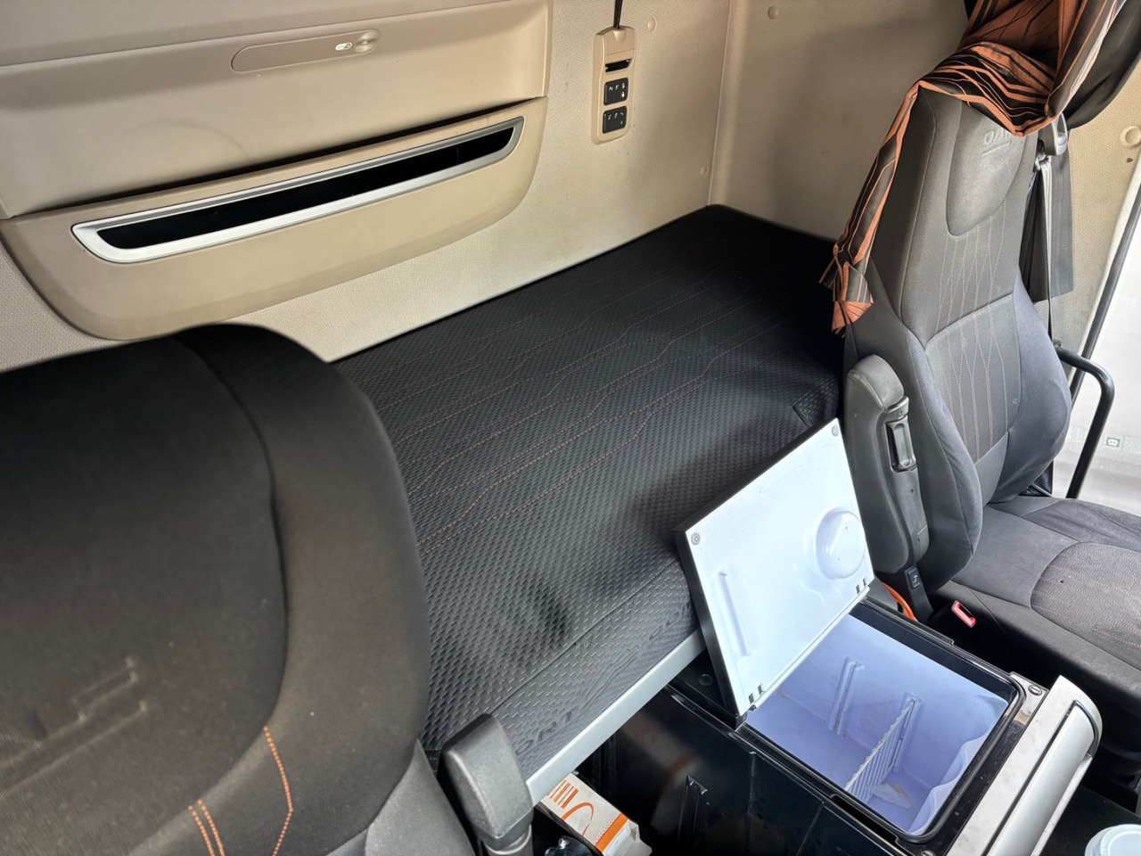 DAF XF 480 FT SSC, Euro-6, Motorschaden, Standklima - Ťahač: obrázok 5 DAF XF 480 FT SSC, Euro-6, Motorschaden, Standklima - Ťahač: obrázok 5