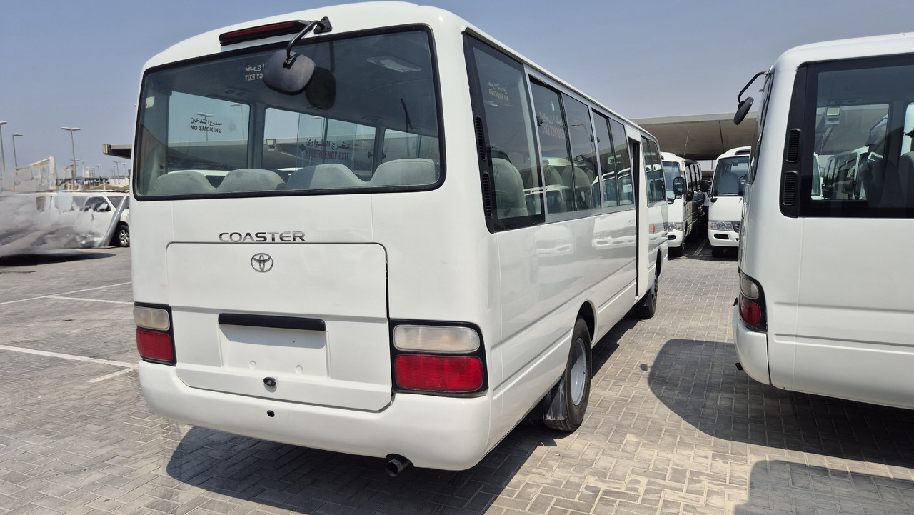 TOYOTA Coaster ... 30 places - Climatisé - Minibus, Mikrobus: obrázok 3 TOYOTA Coaster ... 30 places - Climatisé - Minibus, Mikrobus: obrázok 3