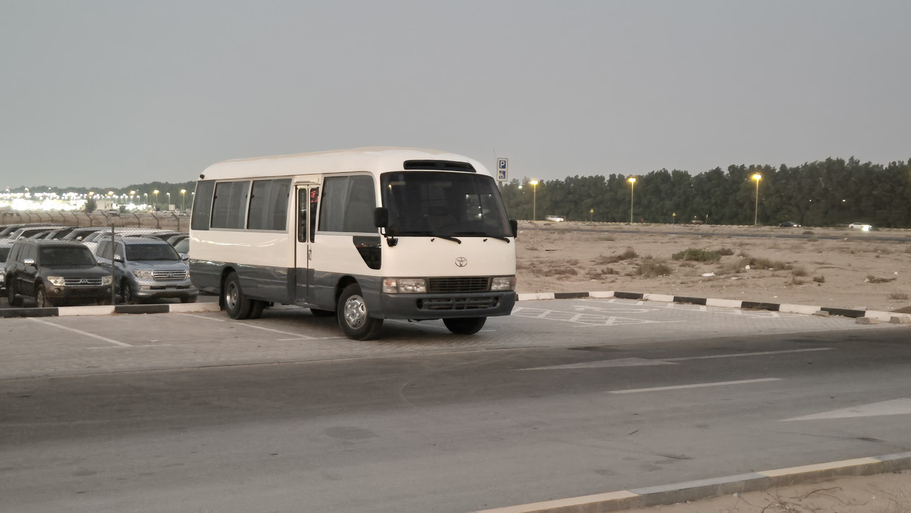 Toyota Coaster ... Nos bus -Originaires TOYOTA ...pas Chinois... T04 - Minibus, Mikrobus: obrázok 1 Toyota Coaster ... Nos bus -Originaires TOYOTA ...pas Chinois... T04 - Minibus, Mikrobus: obrázok 1