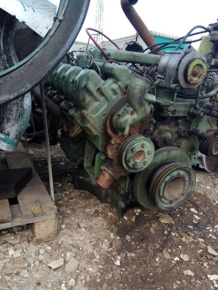 OM 422 V8 BiTurbo Mercedes-Benz - Motor pre Nákladné auto: obrázok 2 OM 422 V8 BiTurbo Mercedes-Benz - Motor pre Nákladné auto: obrázok 2