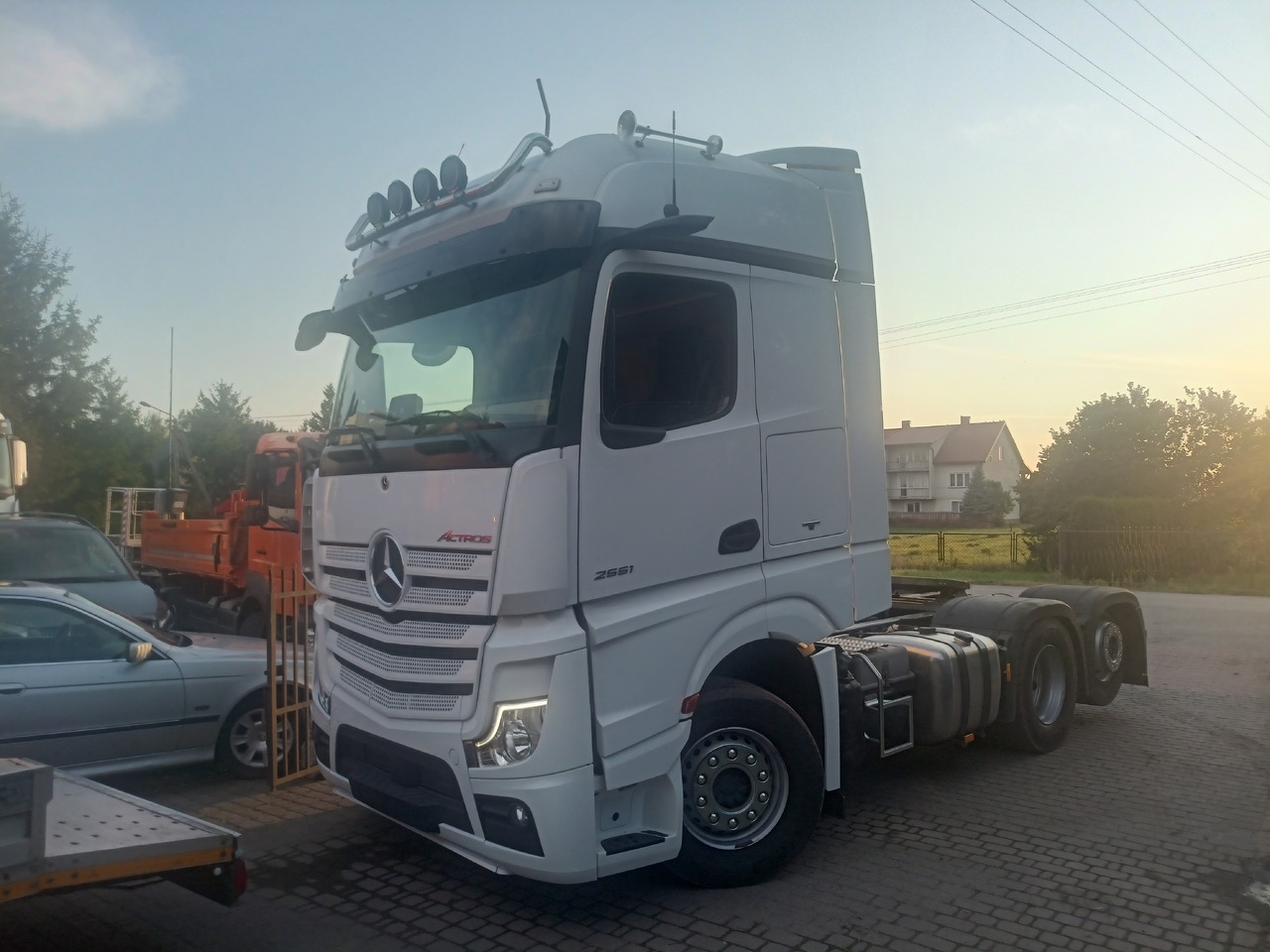 Mercedes-Benz Actros 2551 - Ťahač: obrázok 1 Mercedes-Benz Actros 2551 - Ťahač: obrázok 1