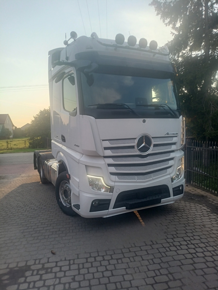 Mercedes-Benz Actros 2551 - Ťahač: obrázok 3 Mercedes-Benz Actros 2551 - Ťahač: obrázok 3