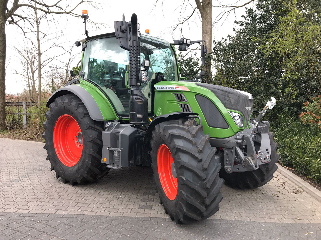 FENDT 514 Vario S4 ProfiPlus - Traktor: obrázok 3 FENDT 514 Vario S4 ProfiPlus - Traktor: obrázok 3