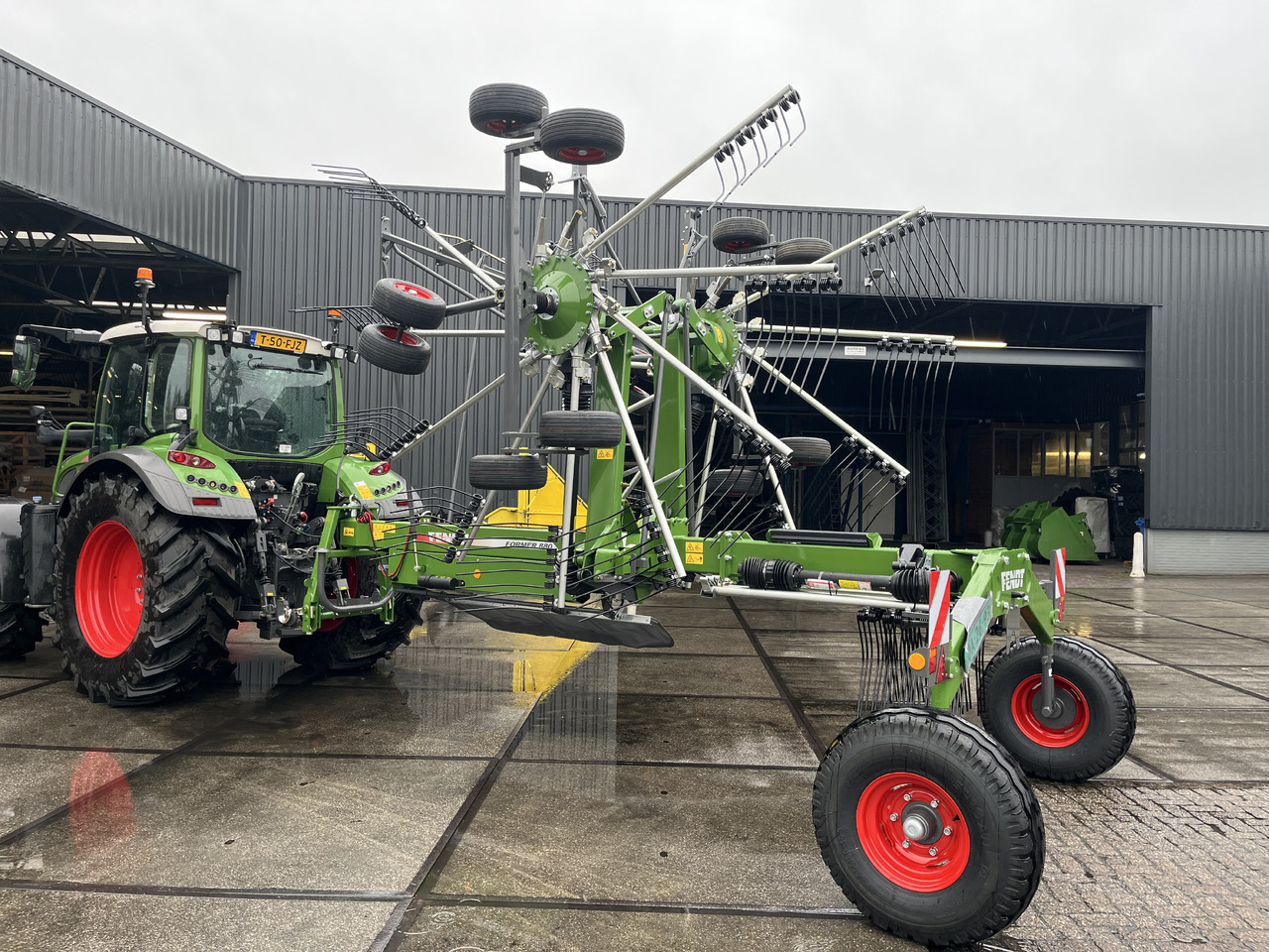 FENDT Former 880 - Brány: obrázok 1 FENDT Former 880 - Brány: obrázok 1