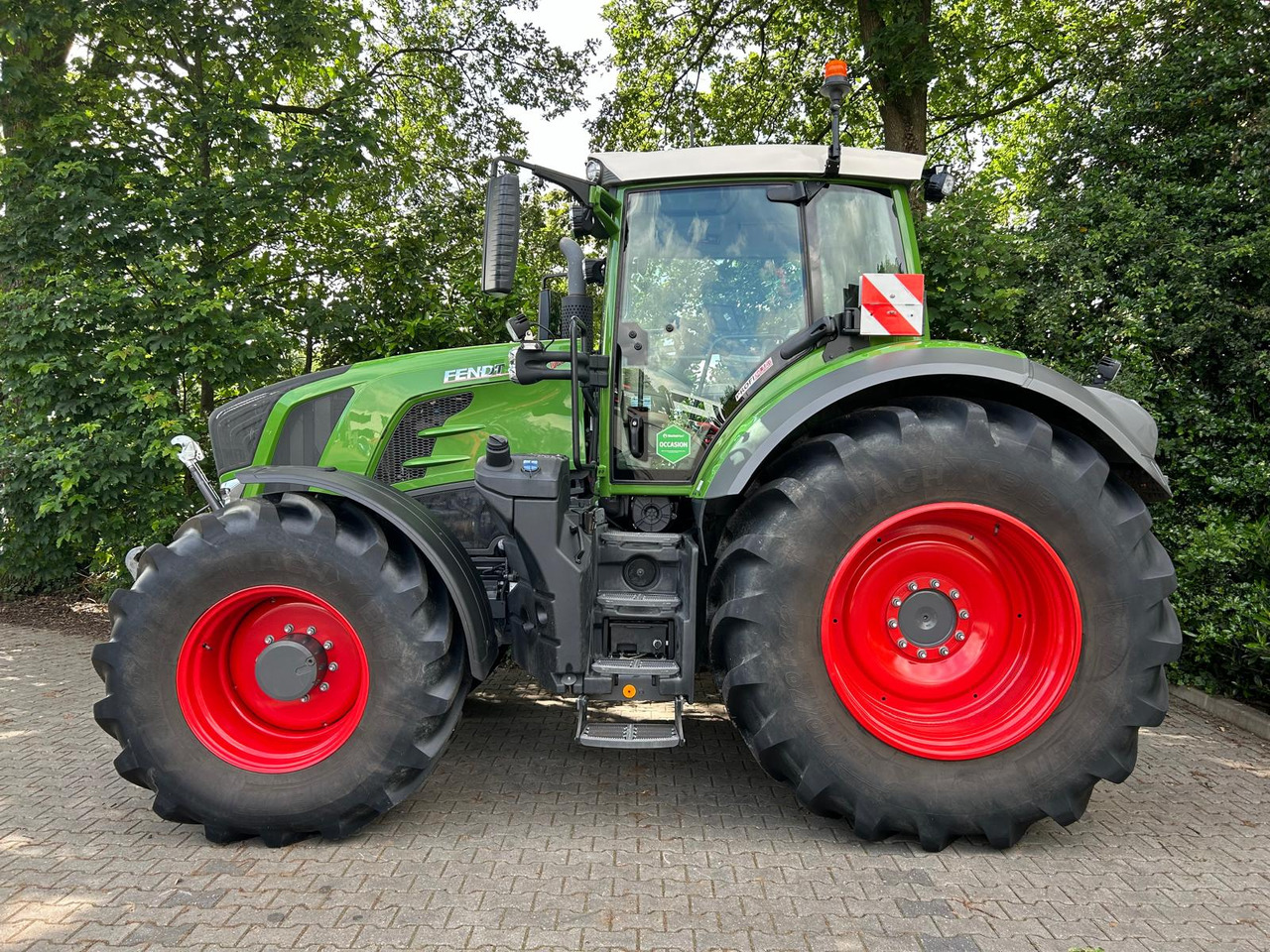 Fendt 828 Vario S4 ProfiPlus - Traktor: obrázok 2 Fendt 828 Vario S4 ProfiPlus - Traktor: obrázok 2