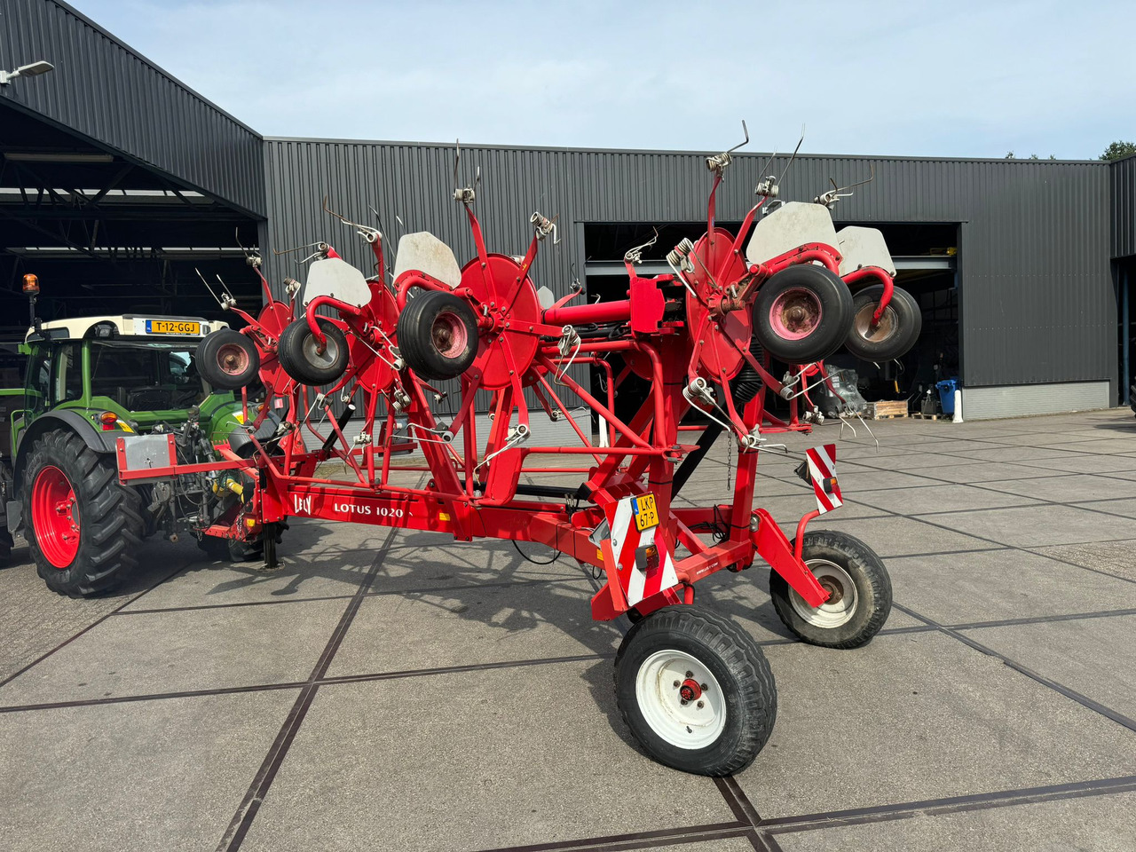 Lely Lotus 1020S - Obracač sena: obrázok 1 Lely Lotus 1020S - Obracač sena: obrázok 1