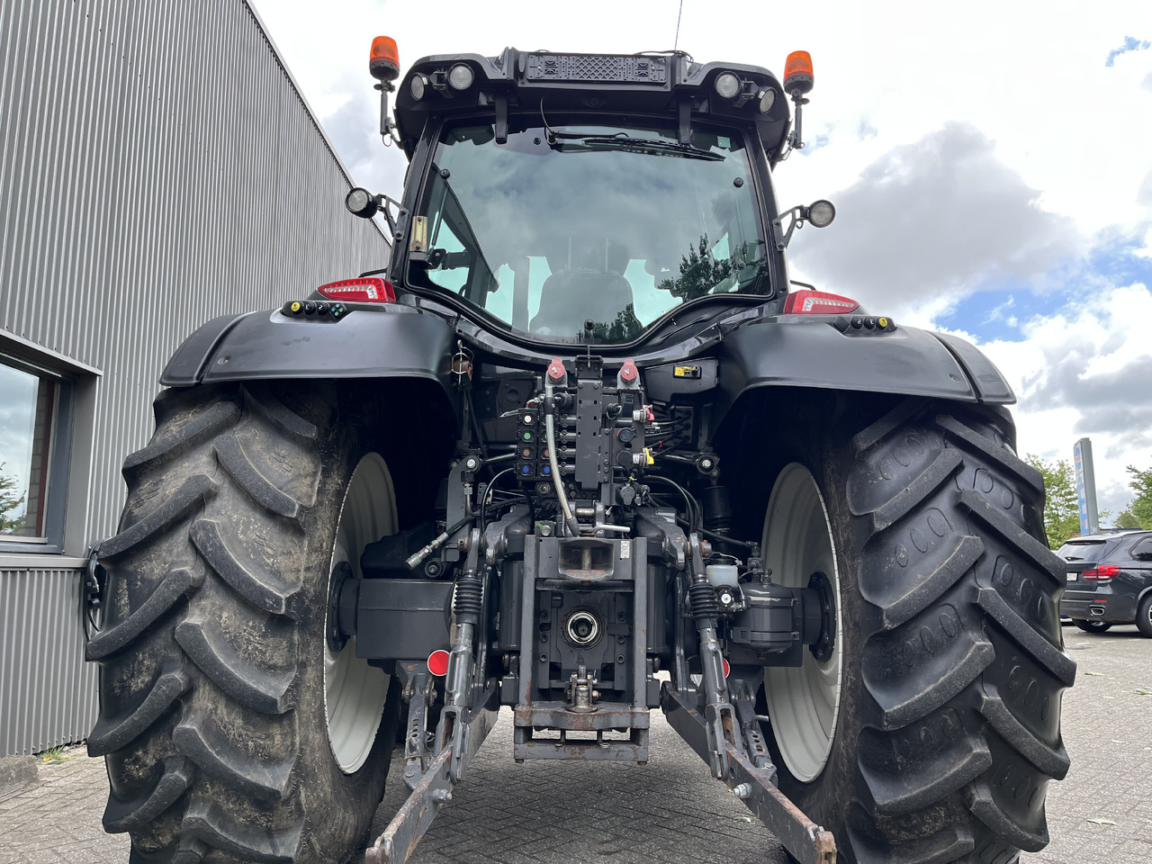 Valtra N174 Active - Traktor: obrázok 4 Valtra N174 Active - Traktor: obrázok 4