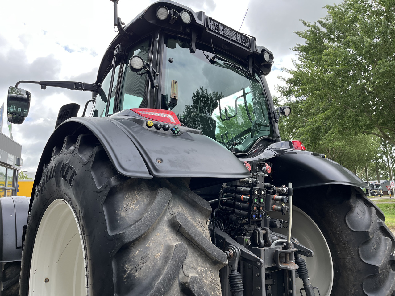 Valtra N174 Active - Traktor: obrázok 5 Valtra N174 Active - Traktor: obrázok 5