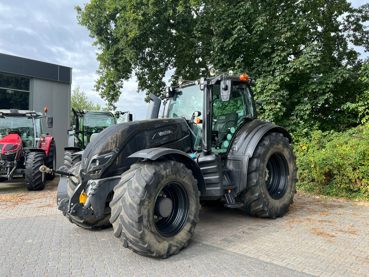 Valtra T174 Versu - Traktor: obrázok 1 Valtra T174 Versu - Traktor: obrázok 1