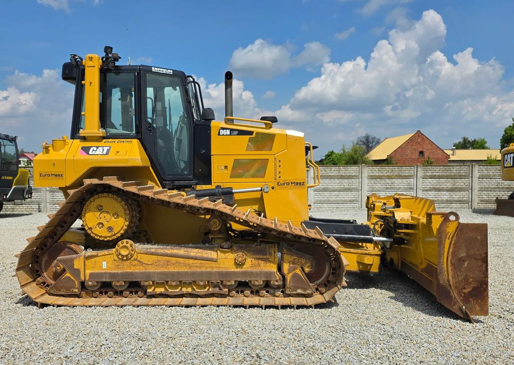 Caterpillar Caterpillar D6N LGP, 2017 ROK, PODWOZIE 80% DOBRE - Buldozér: obrázok 3 Caterpillar Caterpillar D6N LGP, 2017 ROK, PODWOZIE 80% DOBRE - Buldozér: obrázok 3
