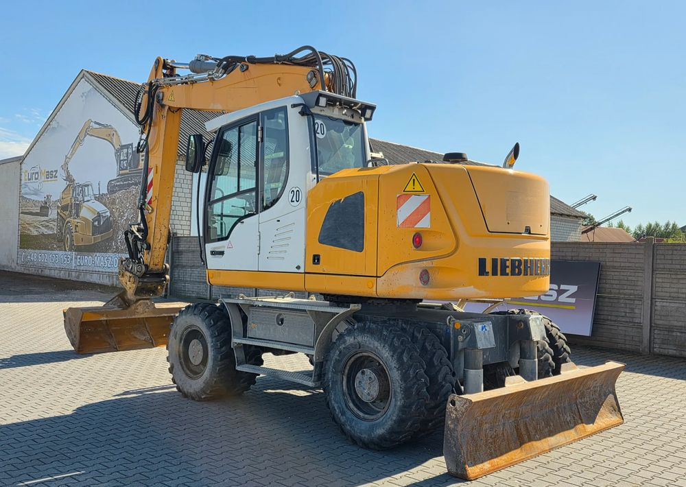 Liebherr A918 COMPACT, 2014 ROK, SW 48 LIKUFIX szybkozłącze - Kolesové rýpadlo: obrázok 3 Liebherr A918 COMPACT, 2014 ROK, SW 48 LIKUFIX szybkozłącze - Kolesové rýpadlo: obrázok 3