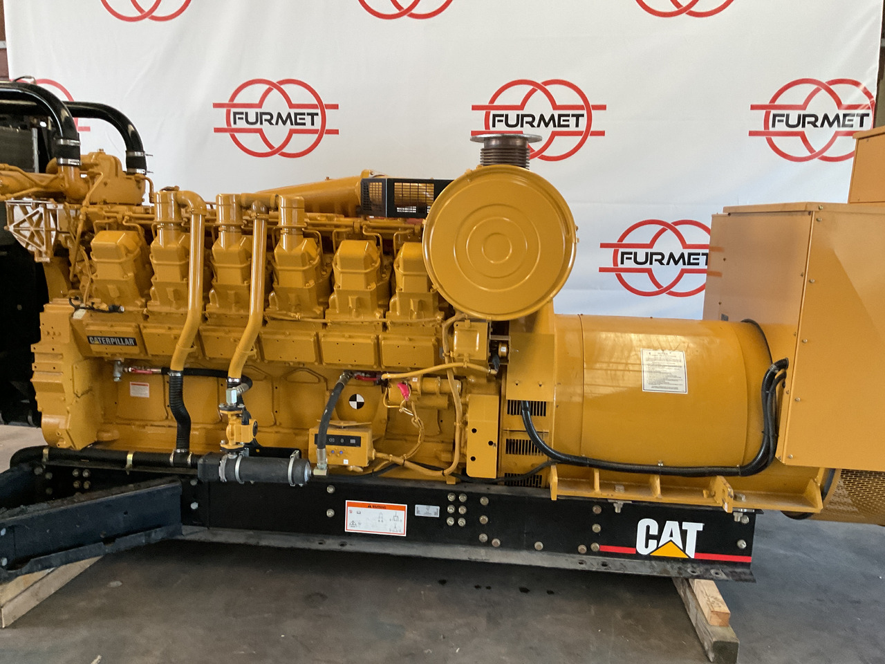 Caterpillar 3512HD, 1275KVA Generatorset. Like brand new. Low standby hours. - Elektrický generátor: obrázok 4 Caterpillar 3512HD, 1275KVA Generatorset. Like brand new. Low standby hours. - Elektrický generátor: obrázok 4