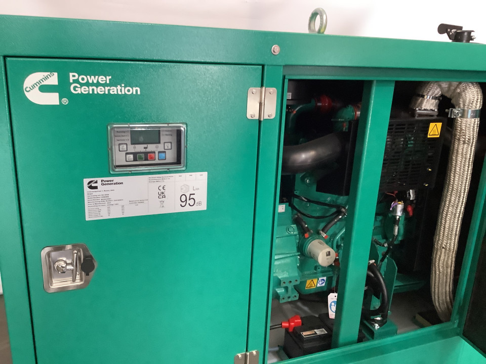 Cummins 55KVA Brand new. C22D5Q - Elektrický generátor: obrázok 4 Cummins 55KVA Brand new. C22D5Q - Elektrický generátor: obrázok 4