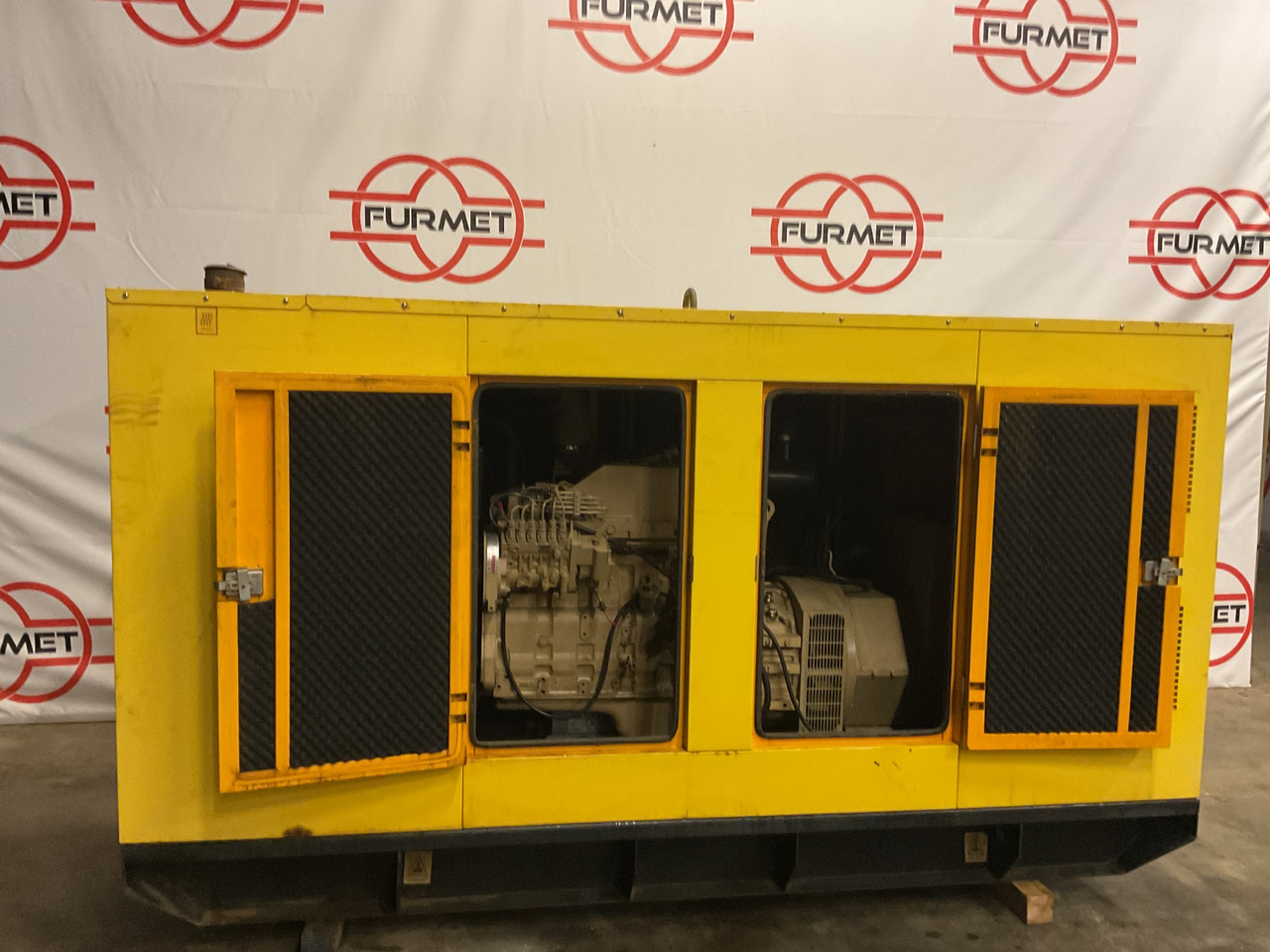 Cummins 6CTA8.3, 200KVA generator. 43 Running Hours since new, very complete - Elektrický generátor: obrázok 2 Cummins 6CTA8.3, 200KVA generator. 43 Running Hours since new, very complete - Elektrický generátor: obrázok 2