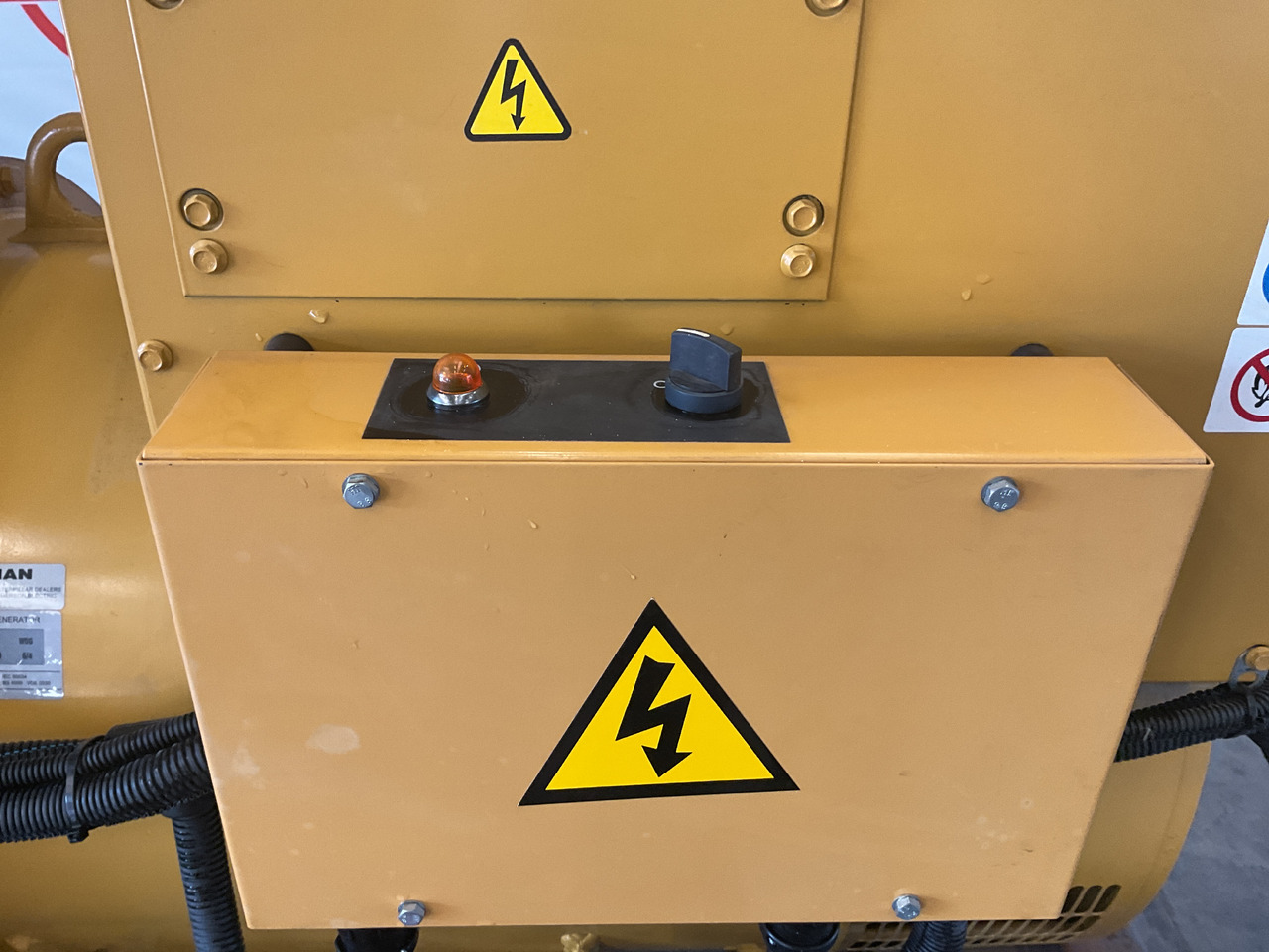 Perkins 2306, 380KVA Generator. Like brand new. - Elektrický generátor: obrázok 5 Perkins 2306, 380KVA Generator. Like brand new. - Elektrický generátor: obrázok 5