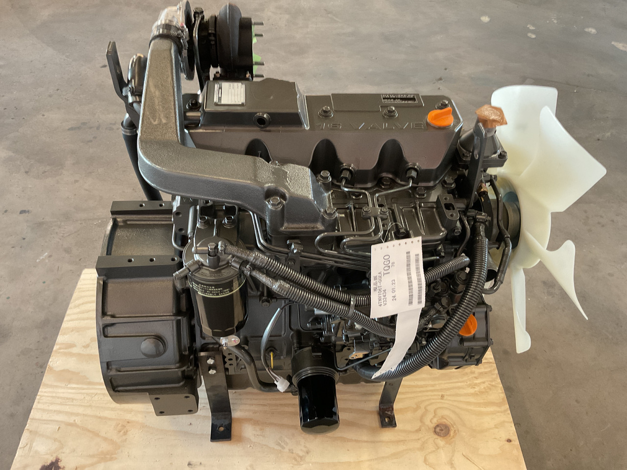 Yanmar 4TN106T - Motor: obrázok 5 Yanmar 4TN106T - Motor: obrázok 5