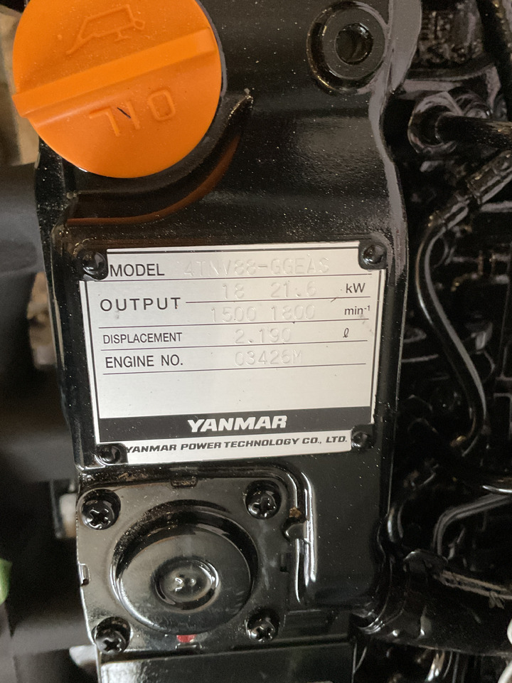 Yanmar 4TNV88 - Motor: obrázok 4 Yanmar 4TNV88 - Motor: obrázok 4