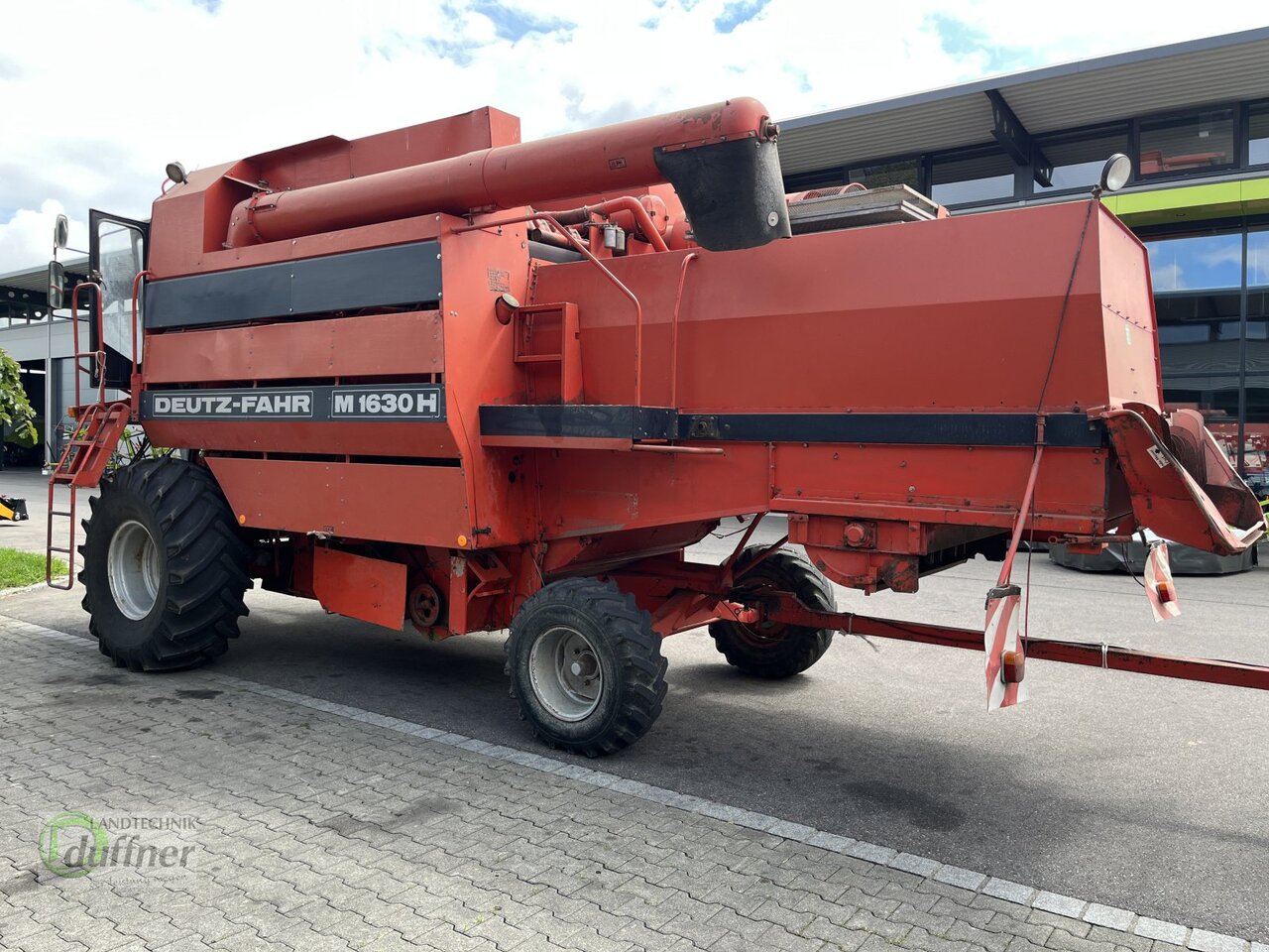 Deutz-Fahr M 1630 H - Obilný kombajn: obrázok 3 Deutz-Fahr M 1630 H - Obilný kombajn: obrázok 3